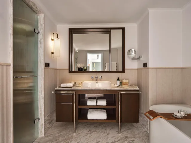 جناح ركني بسرير كينج، Rosewood Munich 1/1