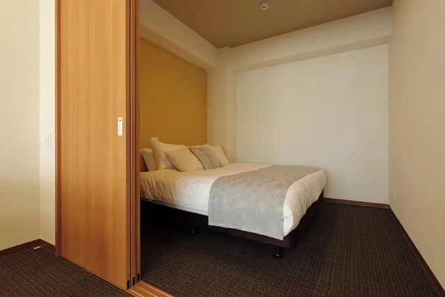 جناح كلوب بسرير كوين وسريرين مزدوجين بغرفة نوم واحدة بجاكوزي، Randor Residential Hotel Kyoto Suites 9/10