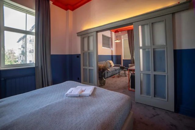 جناح، Maria Luisa Hotel 4/10
