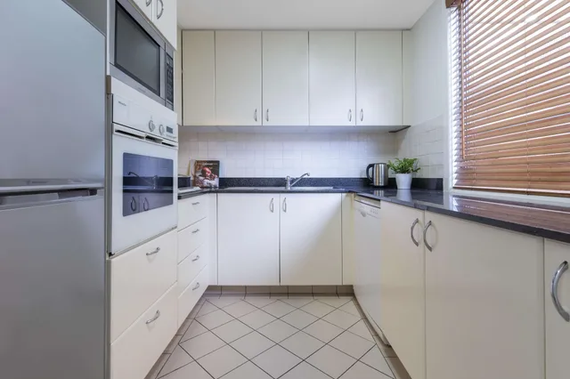 2 Bedrooms, Executive, Apartment, City View, Two Story، Oaks Sydney Goldsbrough Suites 17/20