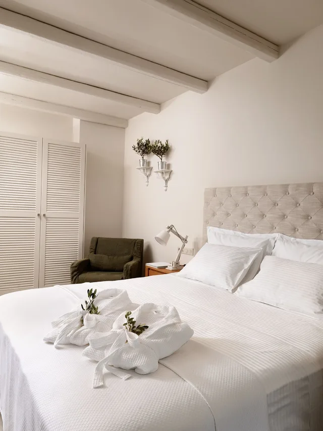 جناح بسرير كينج مع أريكة بمسبح خاص، Camvillia Resort & Spa 1/1