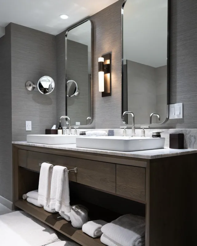 Exclusive, Fairmont Gold, King Bed, Lounge Access، Fairmont Tremblant 2/3