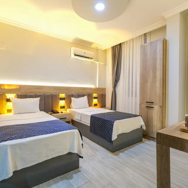 Room, Double Bed, Kar Hotel 1/10