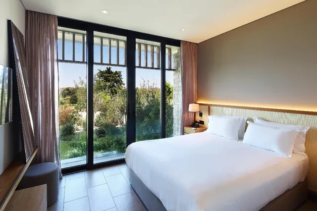Garden, Executive, Suite، Minthis Resort 1/1
