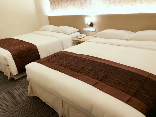 غرفة كلاسيكية رباعية بسريرين مزدوجين، Green World New World Hotel 4/7