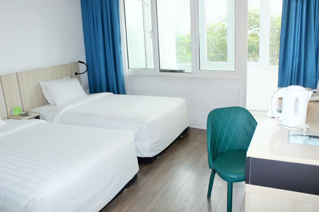 Premier, Deluxe, Twin Beds, Liberty Hotel Saigon Greenview 1/10