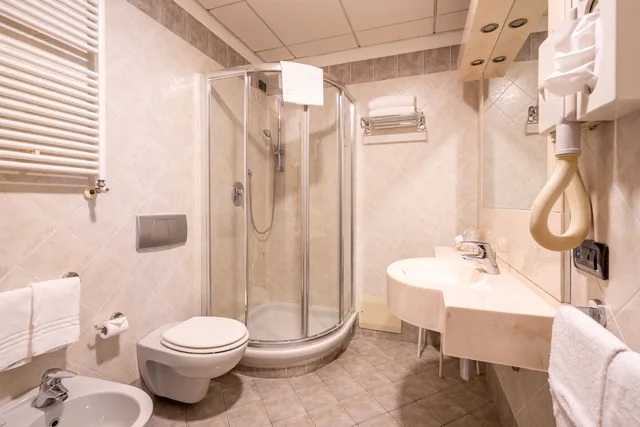 غرفة مفردة بسرير مزدوج، Hotel Parisi 6/8
