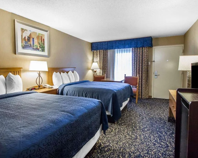 غرفة بسريرين كوين للمدخنين، Quality Inn Deming 2/4