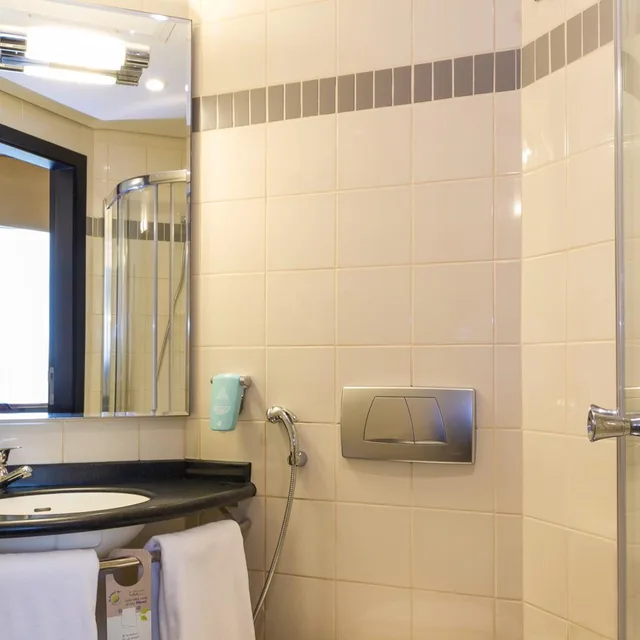 غرفة بريفيليج بسرير مزدوج، Ibis Muscat 6/6