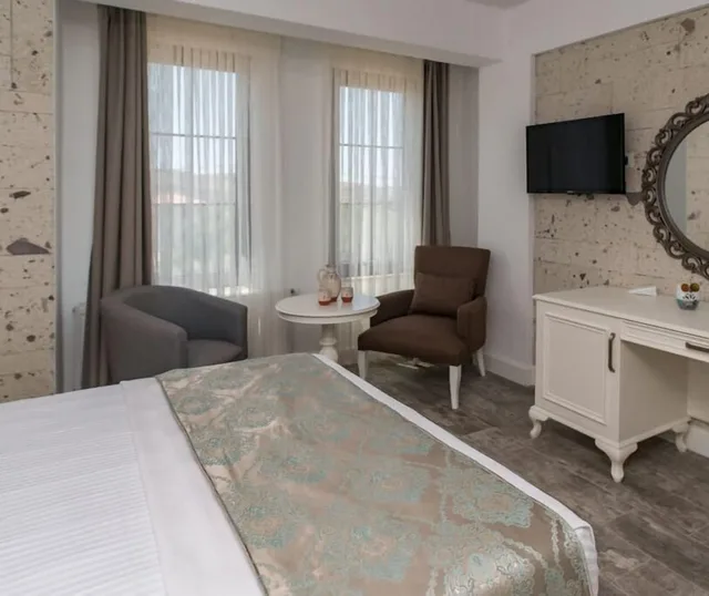 غرفة ديلوكس بسرير كوين، Bozcaada Ersin Konak Butik Otel 1/1