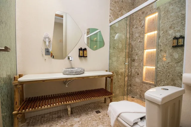 غرفة فاخرة بسرير كوين بإطلالة على البحر بشرفة، Janga Boutique Hotel 6/7