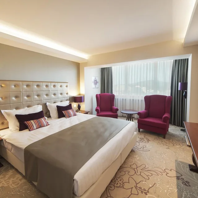 1 Bedroom, Suite, Lotus Them Spa Luxury Resort 2/4