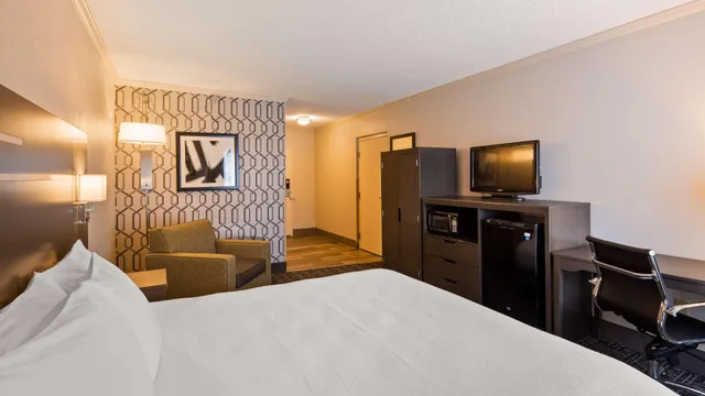 غرفة، Best Western Plus Morristown Conference Center 1/9