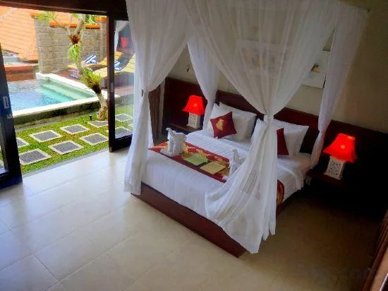 3 Bedrooms, Villa, 2 Double and Twin Beds, with Pool، Griya Shanti Villas & Spa 1/1