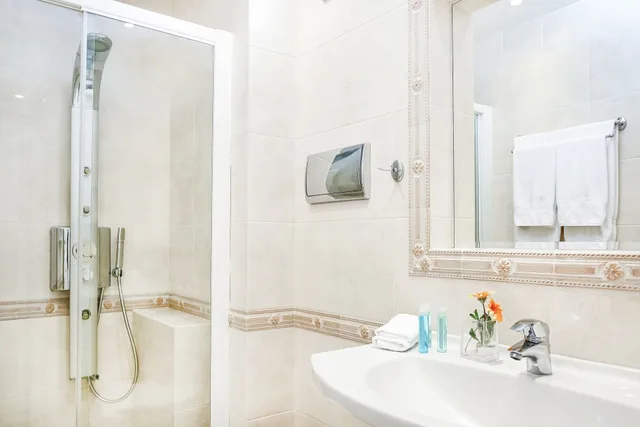 جناح غراند بسرير كوين، Stelia Mare Boutique Hotel 4/6