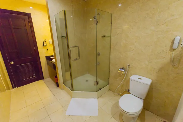 غرفة ديلوكس بسرير مزدوج بإطلالة على المدينة، Thien An Riverside Hotel 9/10