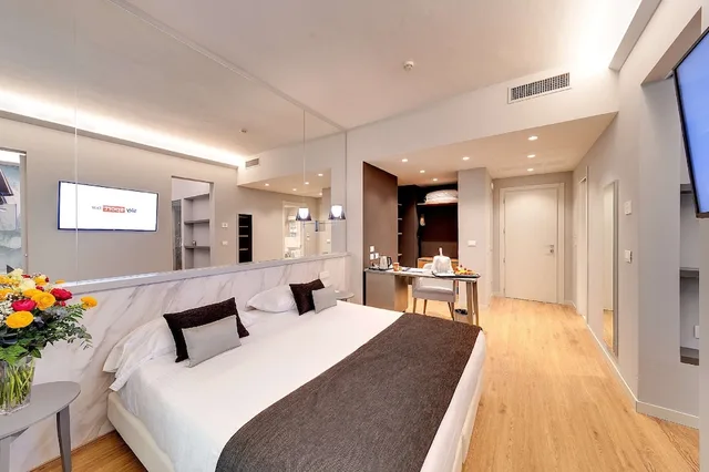جناح بسرير كينج بمنطقة جلوس بحوض جاكوزي، Best Western Hotel Nazionale 2/5