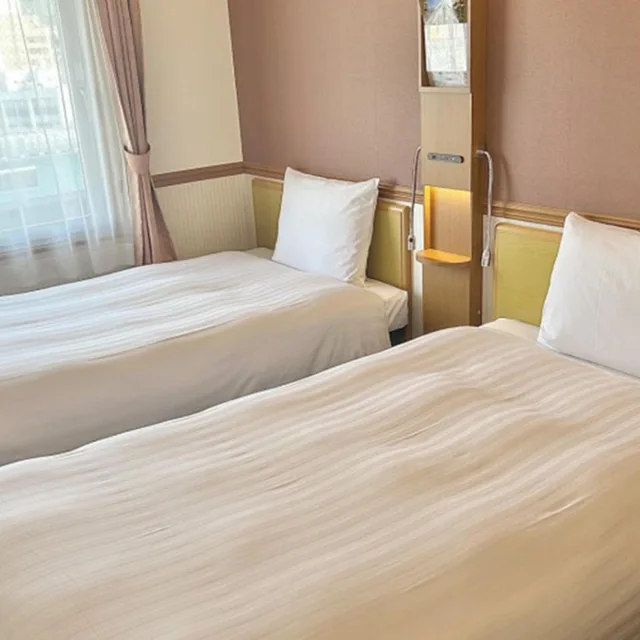 غرفة بسريرين منفصلين للمدخنين، Toyoko inn tokuyama-eki shinkansen-guchi 2/6