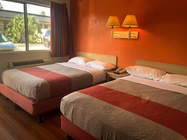غرفة بريميوم رباعية، Motel6 Jacksonville, FL - Orange Park 3/10