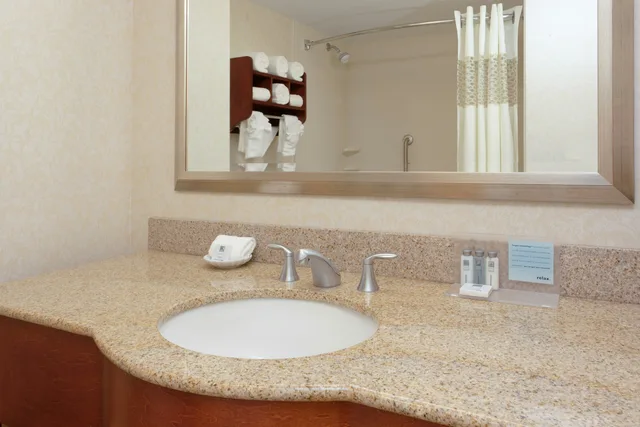غرفة بسرير كينج، Hampton Inn Warrenton 9/10