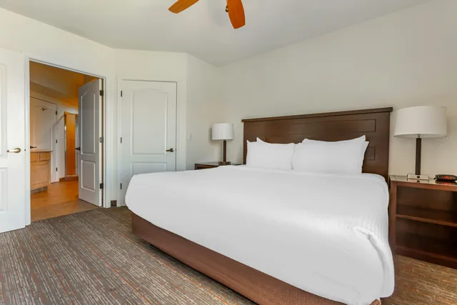 غرفة بسرير كينج بغرفة نوم واحدة، Hilton Vacation Club Sedona Summit 2/4