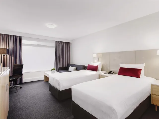 غرفة قياسية بسريرين كوين، Mercure Melbourne Albert Park 3/5