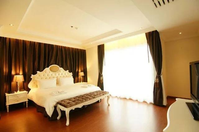 جناح بسريرين مزدوجين بغرفتي نوم، LK Miracle Suite 2/7