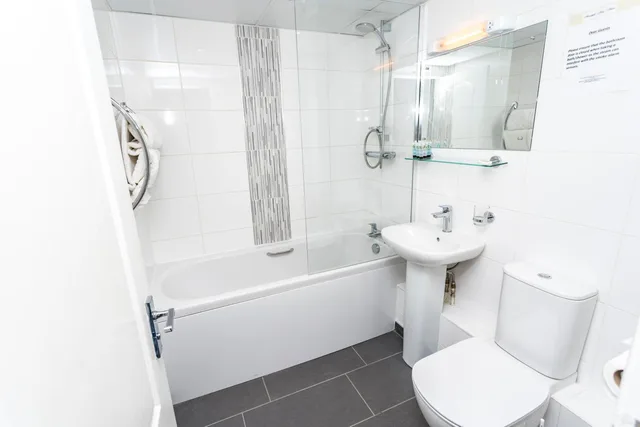 غرفة بسريرين منفصلين، Borough Arms Hotel 7/8