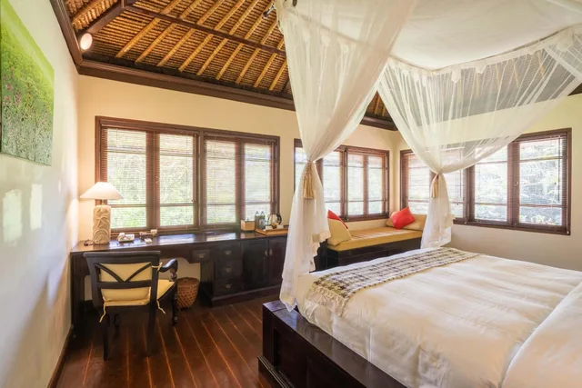 فيلا بسرير كينج بإطلالة على النهر بغرفتي نوم بمسبح خاص، Villa Semana Resort Ubud 5/8