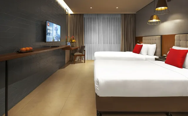 Deluxe, Twin Beds, Summit Galleria Cebu 6/8