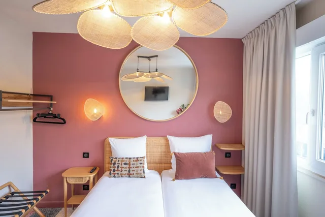 غرفة قياسية بسريرين منفصلين، Brit Hotel Bourges L Olympia 1/10