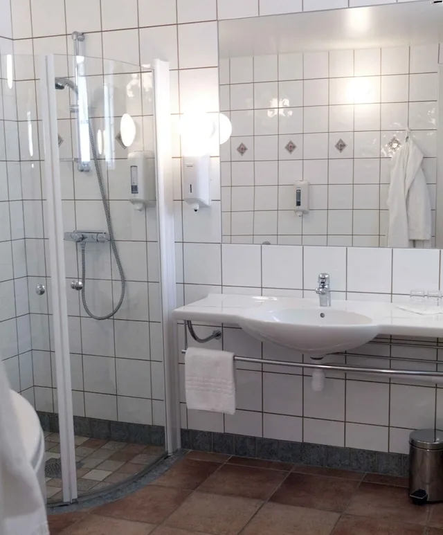 غرفة سوبيريور بسريرين منفصلين، Best Western Strand Hotel 4/6