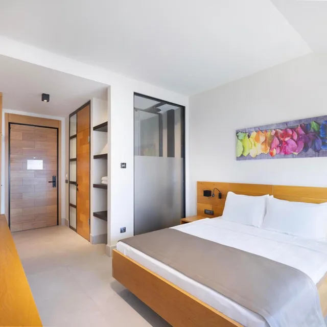 Deluxe, Double Bed, Lateral Side Sea View، Lei Hotel 3/8