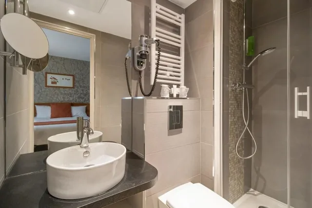 Comfort, Double Bed, TIMHOTEL OPERA MADELEINE 6/6