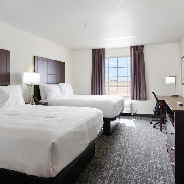 غرفة بسرير كوين، Cobblestone Inn & Suites - Yuma 2/6