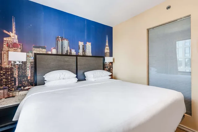 غرفة بسرير كينج، Knights Inn Brooklyn Sunset Park 3/4