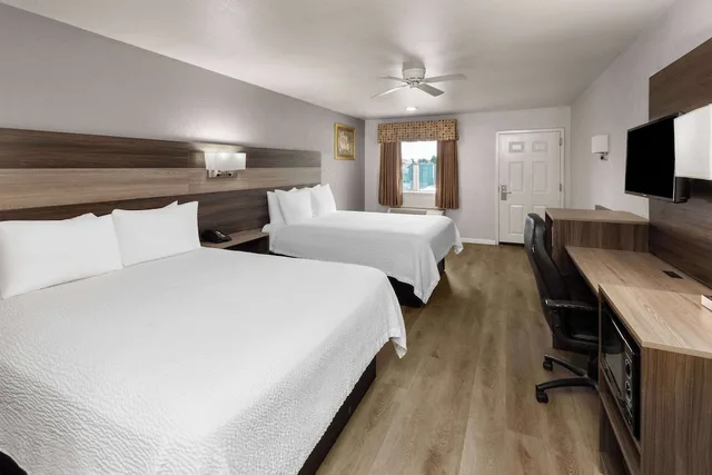 غرفة بسريرين كوين للمدخنين، Ramada Limited San Angelo 3/5