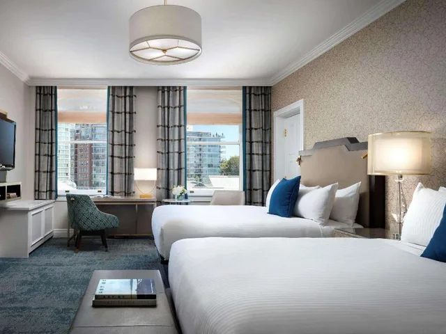 Fairmont, 2 Double Beds, Harbour View، Fairmont Empress Hotel 1/2