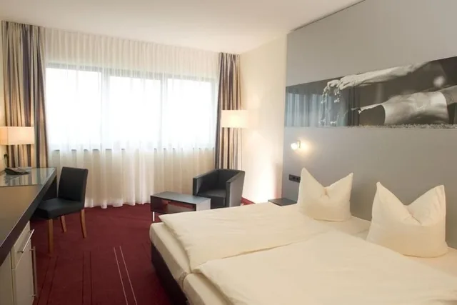غرفة عائلية بسريرين مزدوجين، NOVINA HOTEL HERZOGENAURACH HERZO-BASE 3/5