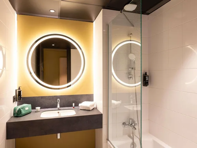 Suite, Multiple Beds، Ibis Lyon Centre Perrache Hotel 2/2