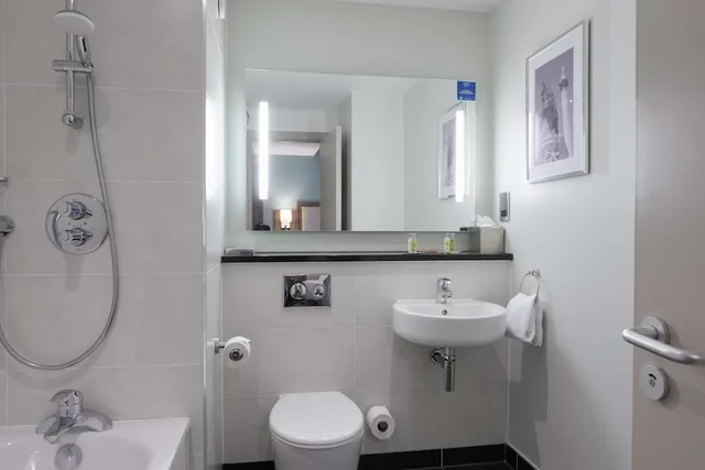 جناح جونيور بسرير كينج، DoubleTree by Hilton London Angel Kings Cross 8/8