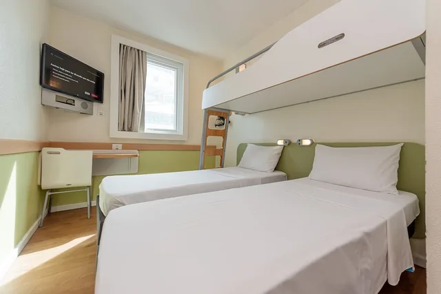 غرفة بثلاثة أسرّة، Ibis Budget Vitoria 2/10
