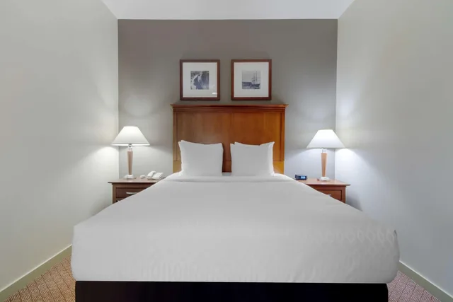 جناح بسرير كوين مع أريكة، Best Western Plus Chemainus Inn 1/5