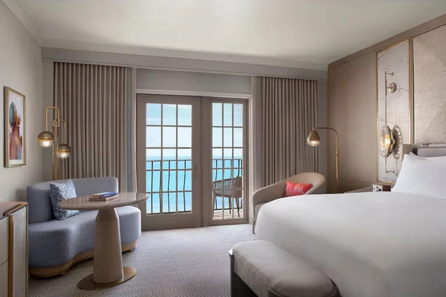 1 Bedroom, Deluxe, Suite, King Bed, Ocean Front, Sofa، Ritz Carlton Naples 1/2