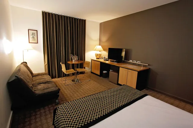 غرفة بسرير كوين، Golden Pebble Hotel 5/8