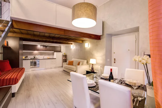 شقة بشرفة بغرفة نوم واحدة، Tritone Top House 1/2