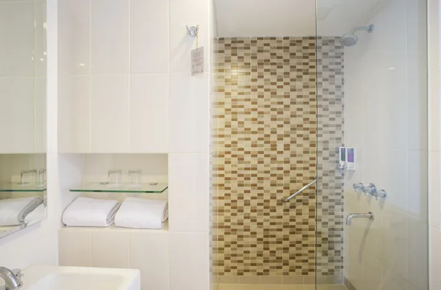 Smart, Twin Beds, Amaris Hotel Hertasning - Makassar 2/2