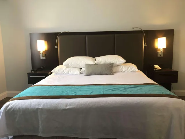 جناح بسريرين كينج، Best Western Plus Barrie 1/3