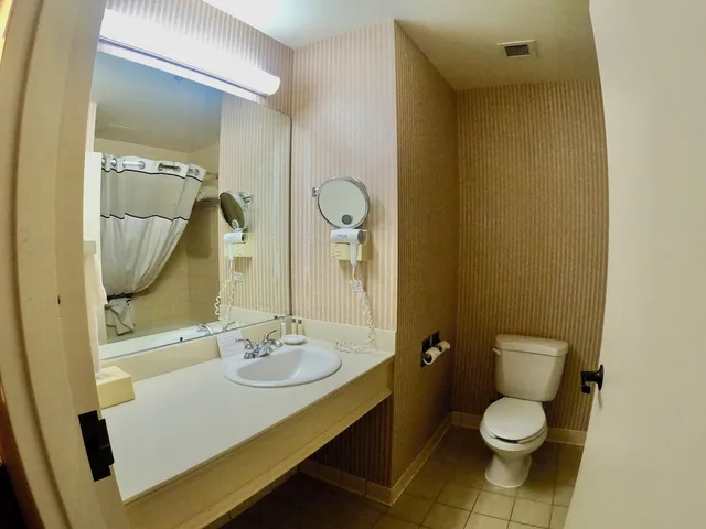 غرفة سوبيريور بسرير كينج مع أريكة، Hotel Mead 9/10