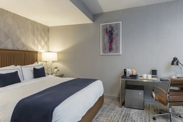 غرفة ديلوكس بسرير كينج بشرفة، Artezen Hotel 2/7